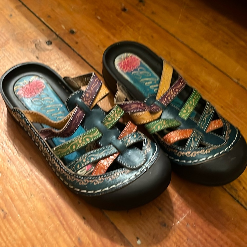 Elite by Corky’s slip on